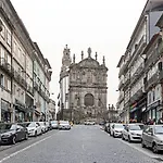 Lóios 1BR Flat Downtown by LovelyStay