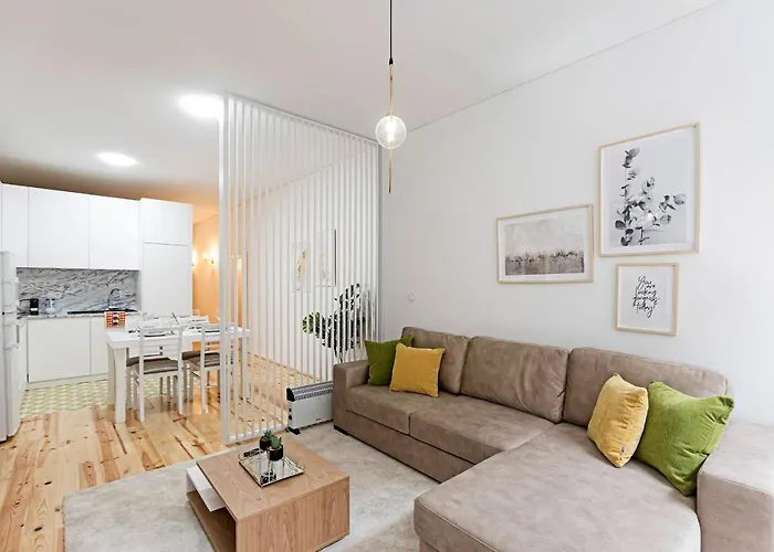 Lóios 1BR Flat Downtown by LovelyStay